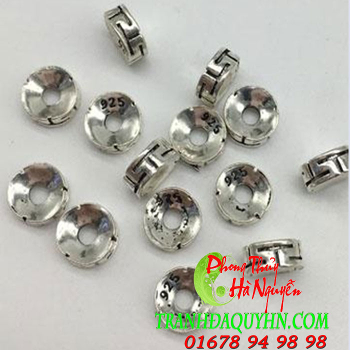 charm bạc chặn chữ T